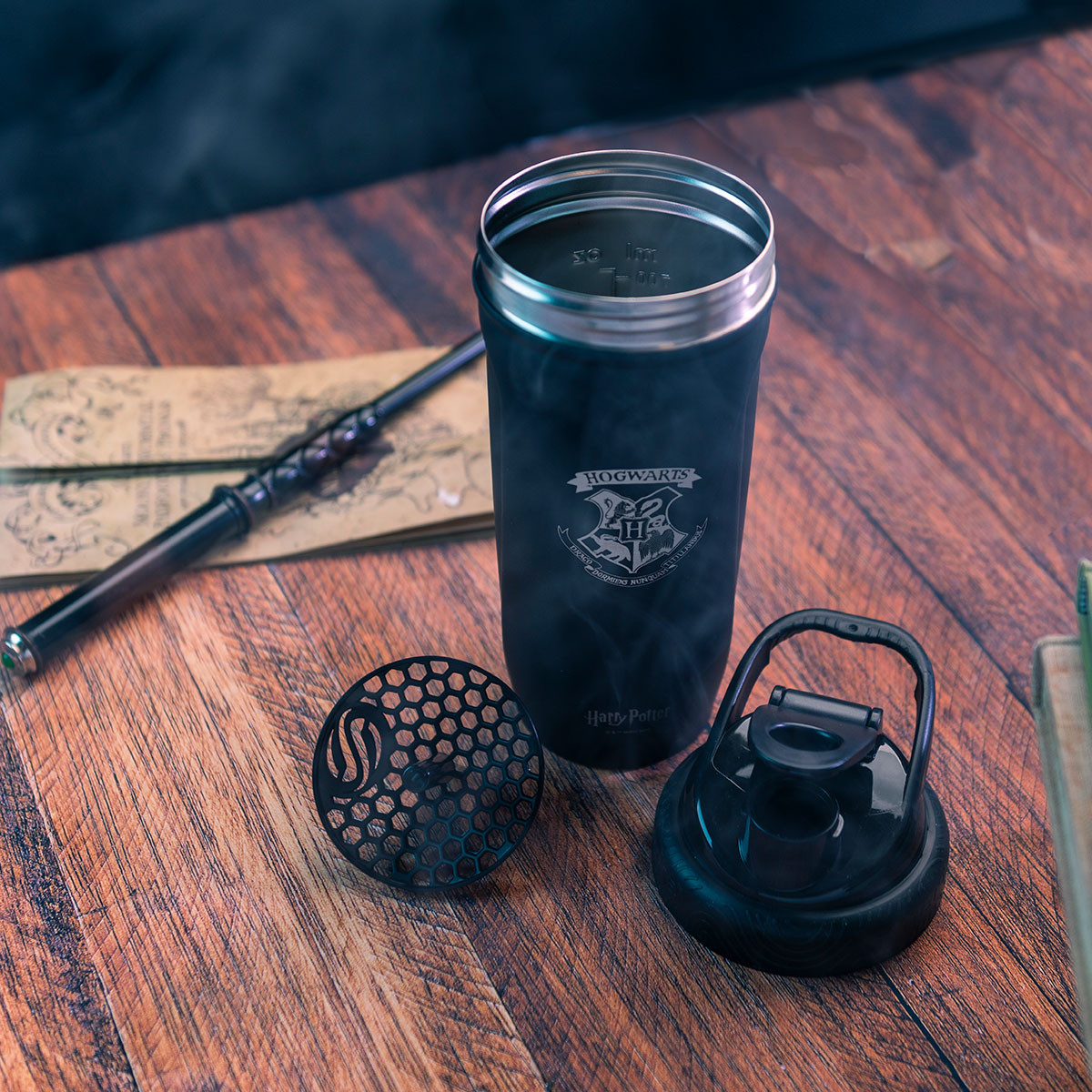 Smartshake Reforce Stainless Steel Hogwarts Crest Shaker 900 ml