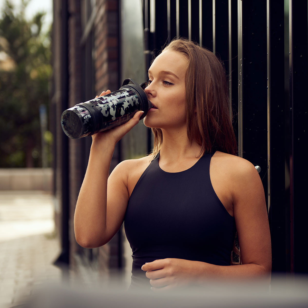 Smartshake Revive Camo Black Shaker 750 ml